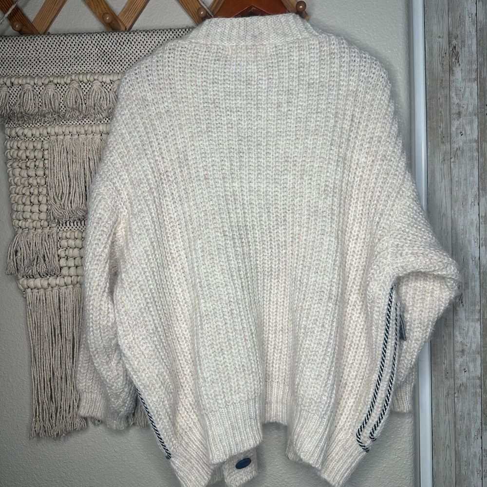 Oversized Cream Knit and Denim Sweater - Picture 3 of 4